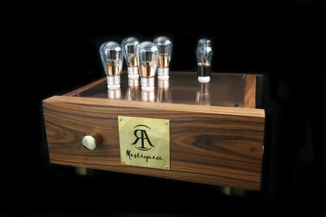 robson_products_masterpiecepreamplifier1