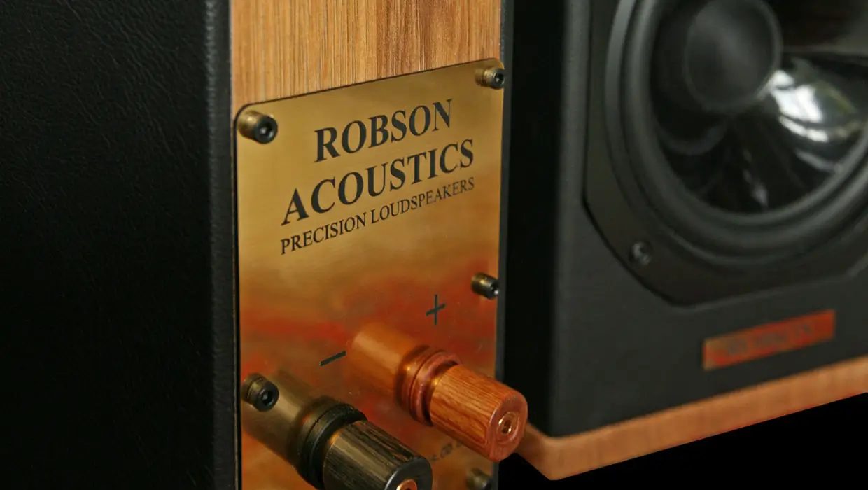 robson_products_voltaire3